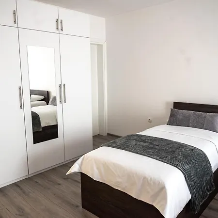 Pansioni Centar Appartement *